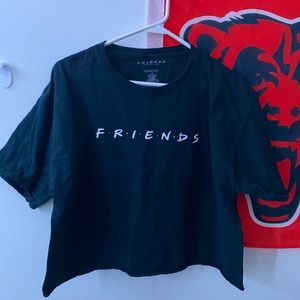Cropped friends t-shirt